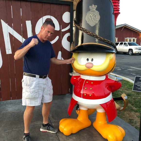 Meet your Posher, Lisa - Picture 3 of 4